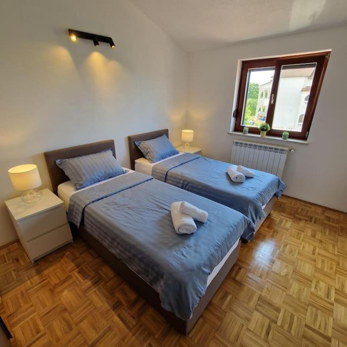 Villa Castanea - Kuca Za Odmor S Bazenom Kukci Esterno foto