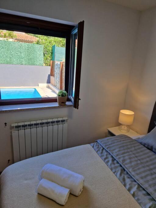 Villa Castanea - Kuca Za Odmor S Bazenom Kukci Esterno foto